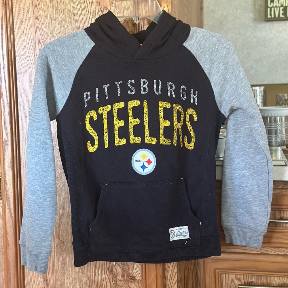Pittsburgh Steelers NFL team apparel Black and Gray Gold youth small hoodie